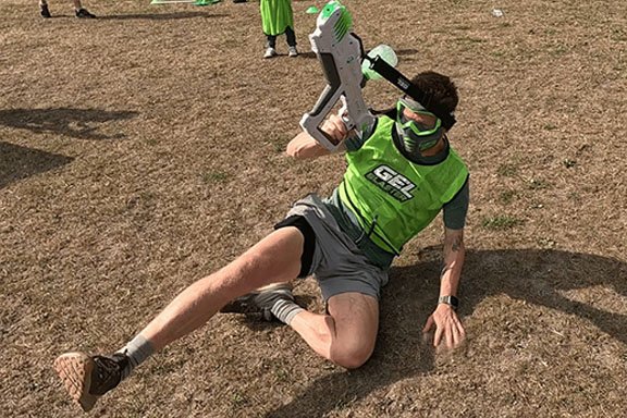 gelblaster75 paris 75 enterrement vie garcon